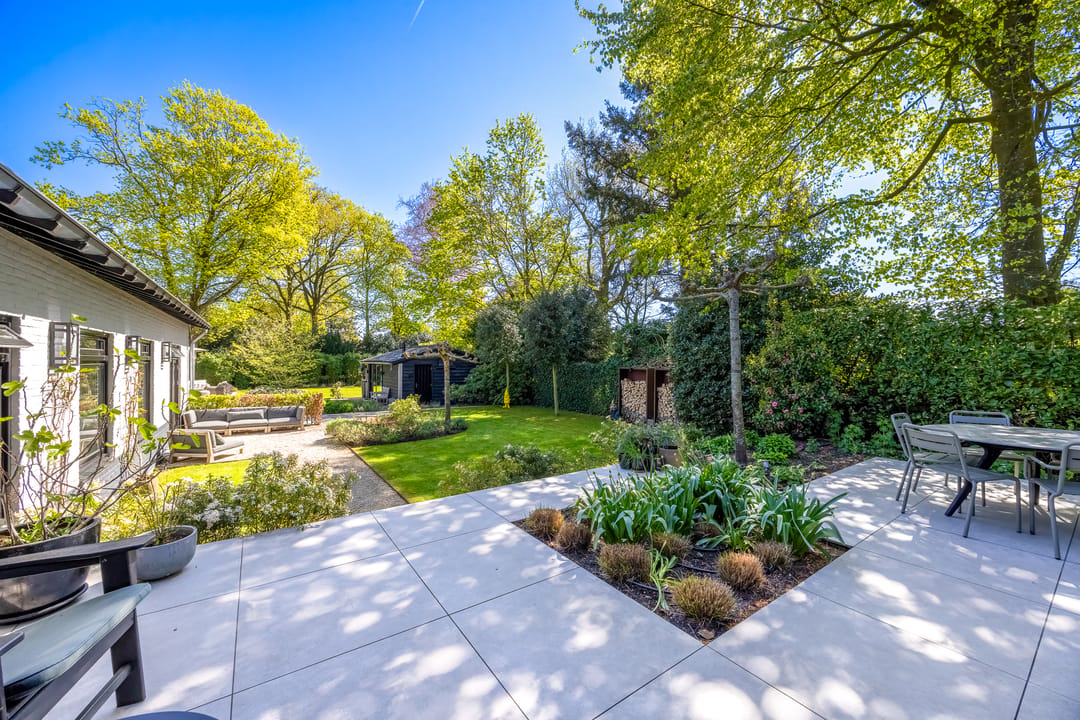 Exclusive Detached Villa with Guesthouse and Heated Pool in Laren — 46