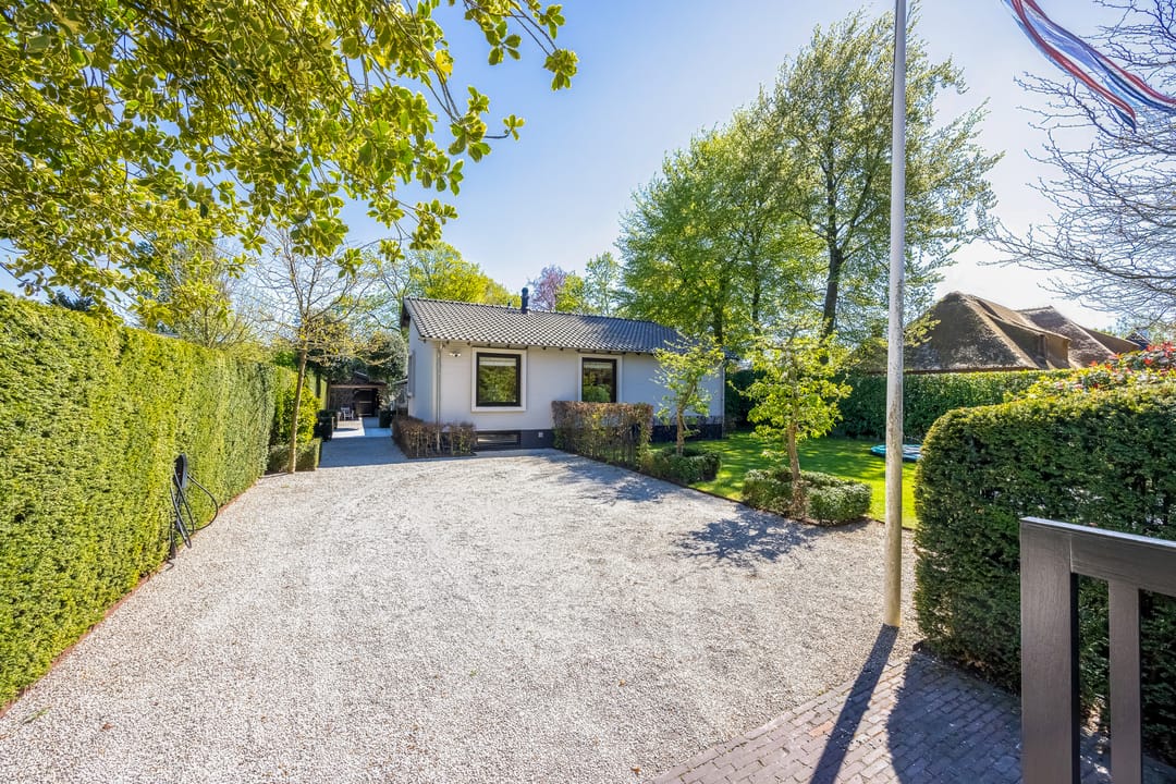 Exclusive Detached Villa with Guesthouse and Heated Pool in Laren — 71