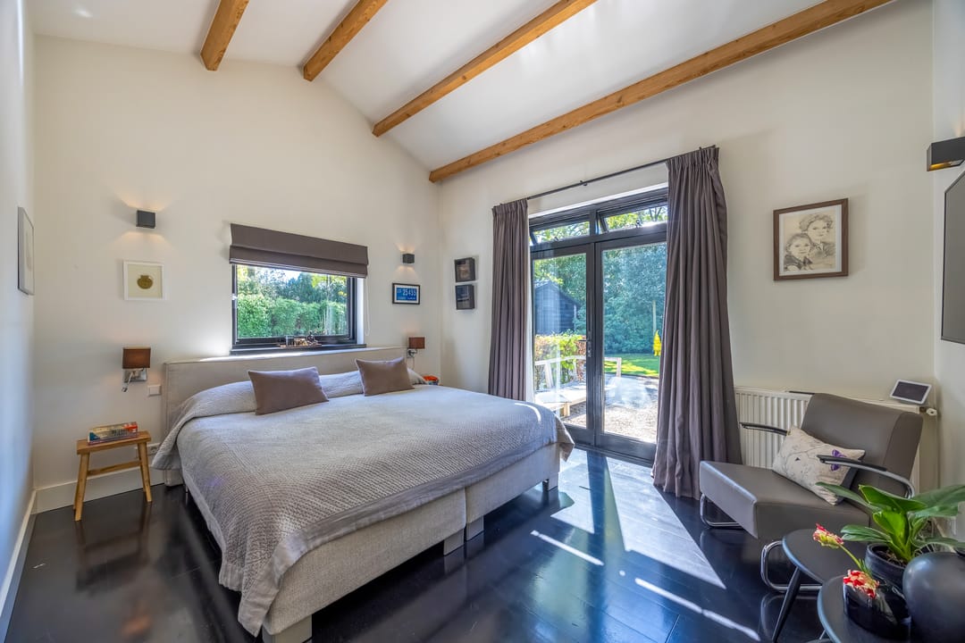 Exclusive Detached Villa with Guesthouse and Heated Pool in Laren — 23