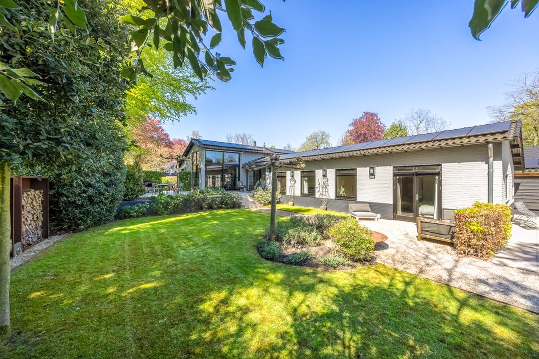 Exclusive Detached Villa with Guesthouse and Heated Pool in Laren — 43
