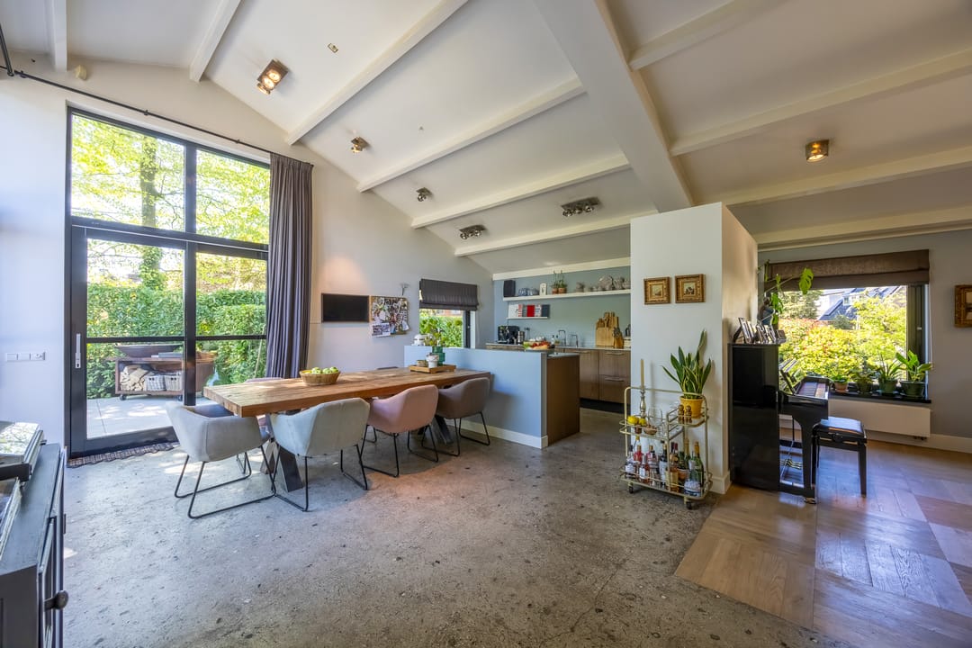 Exclusive Detached Villa with Guesthouse and Heated Pool in Laren — 8