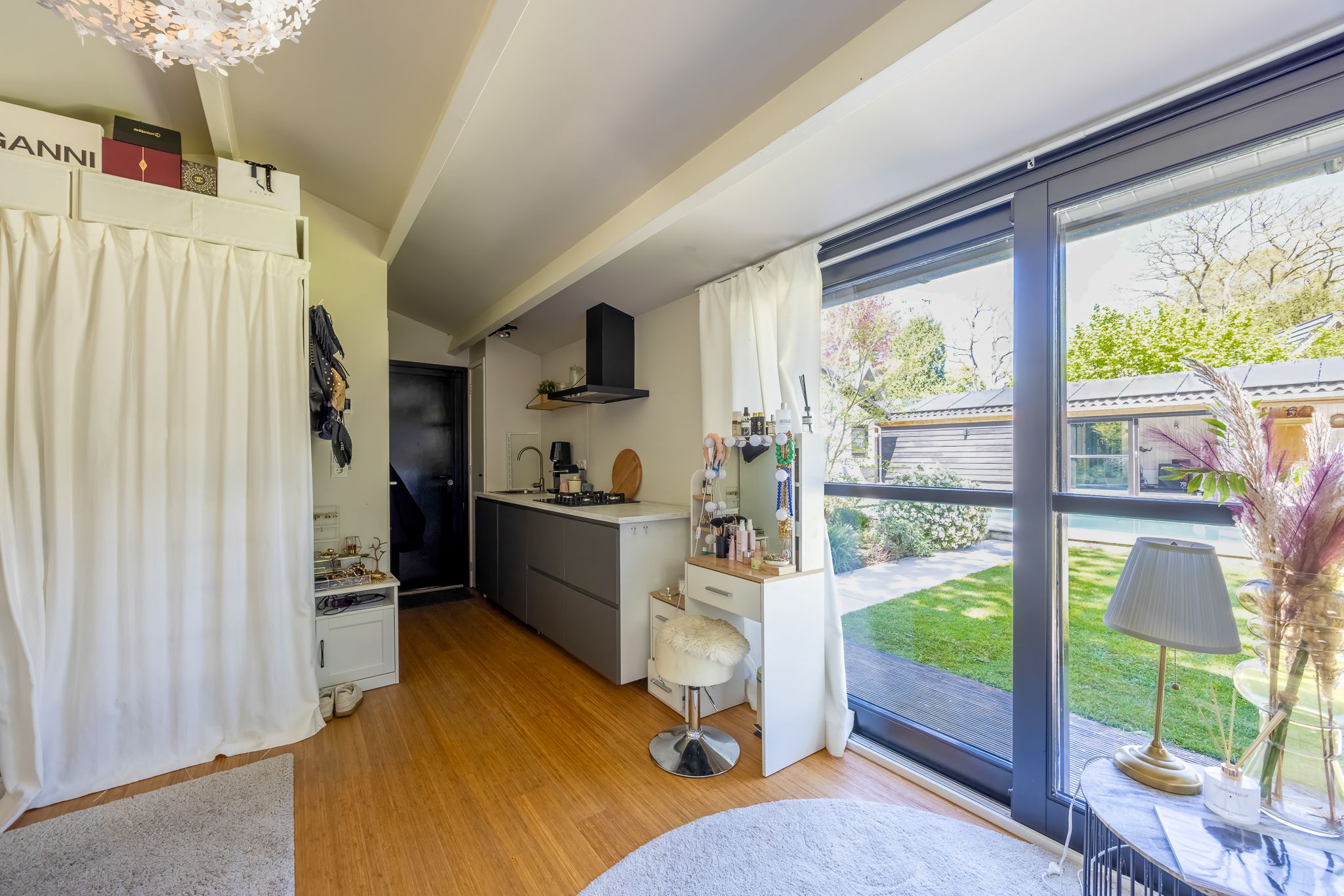 Exclusive Detached Villa with Guesthouse and Heated Pool in Laren — 63