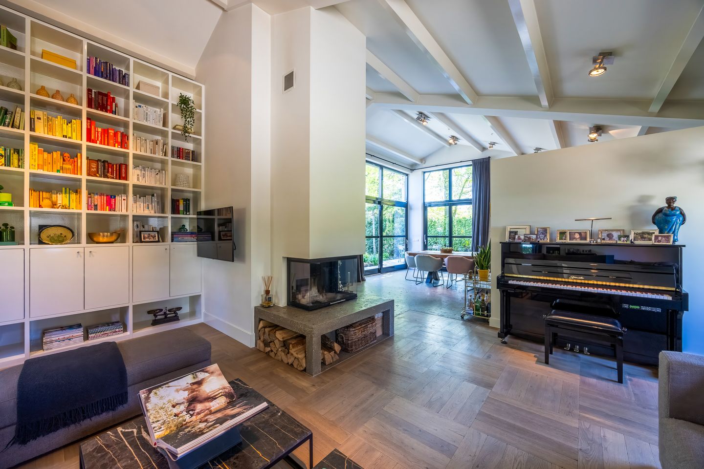 Exclusive Detached Villa with Guesthouse and Heated Pool in Laren — 20