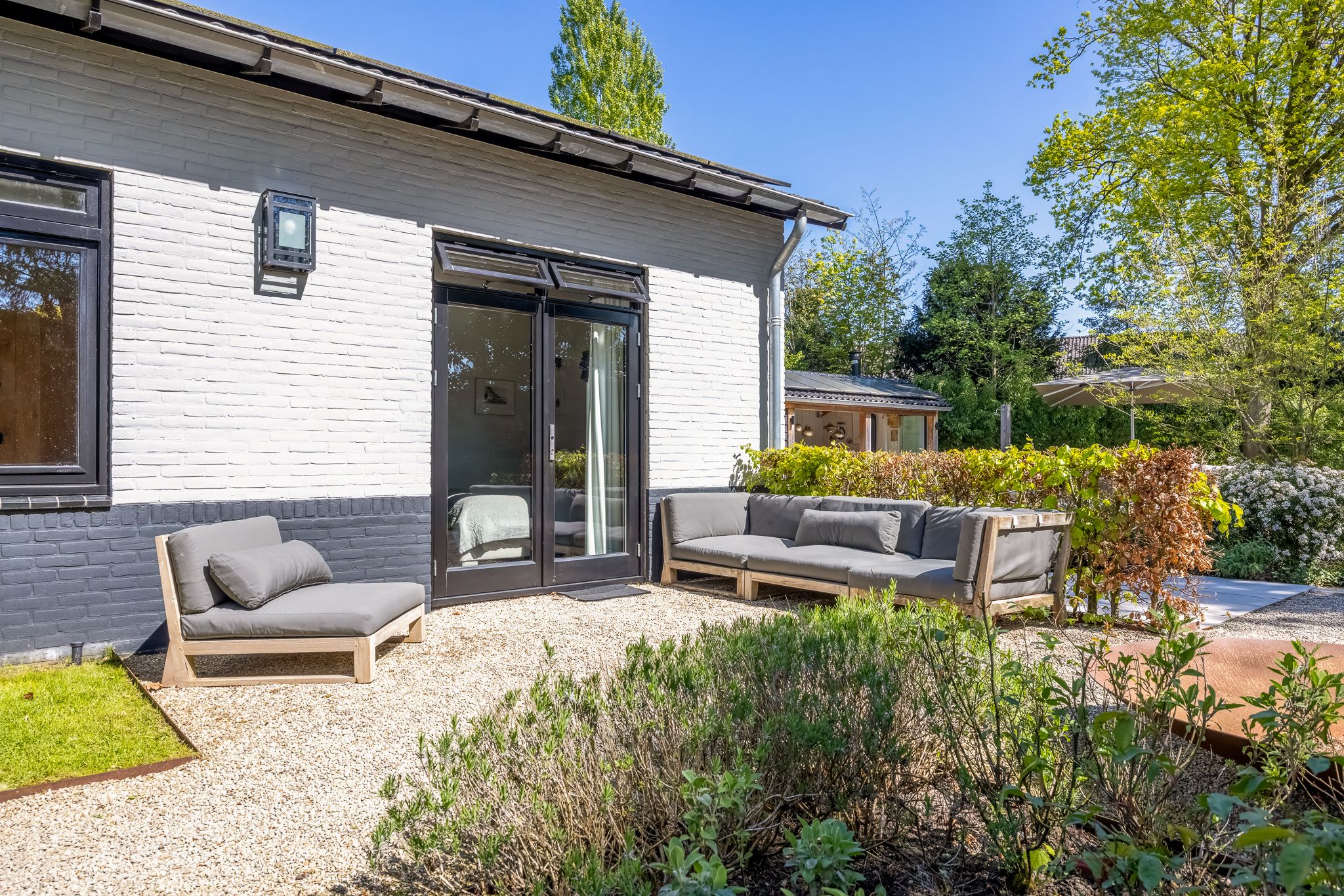 Exclusive Detached Villa with Guesthouse and Heated Pool in Laren — 27