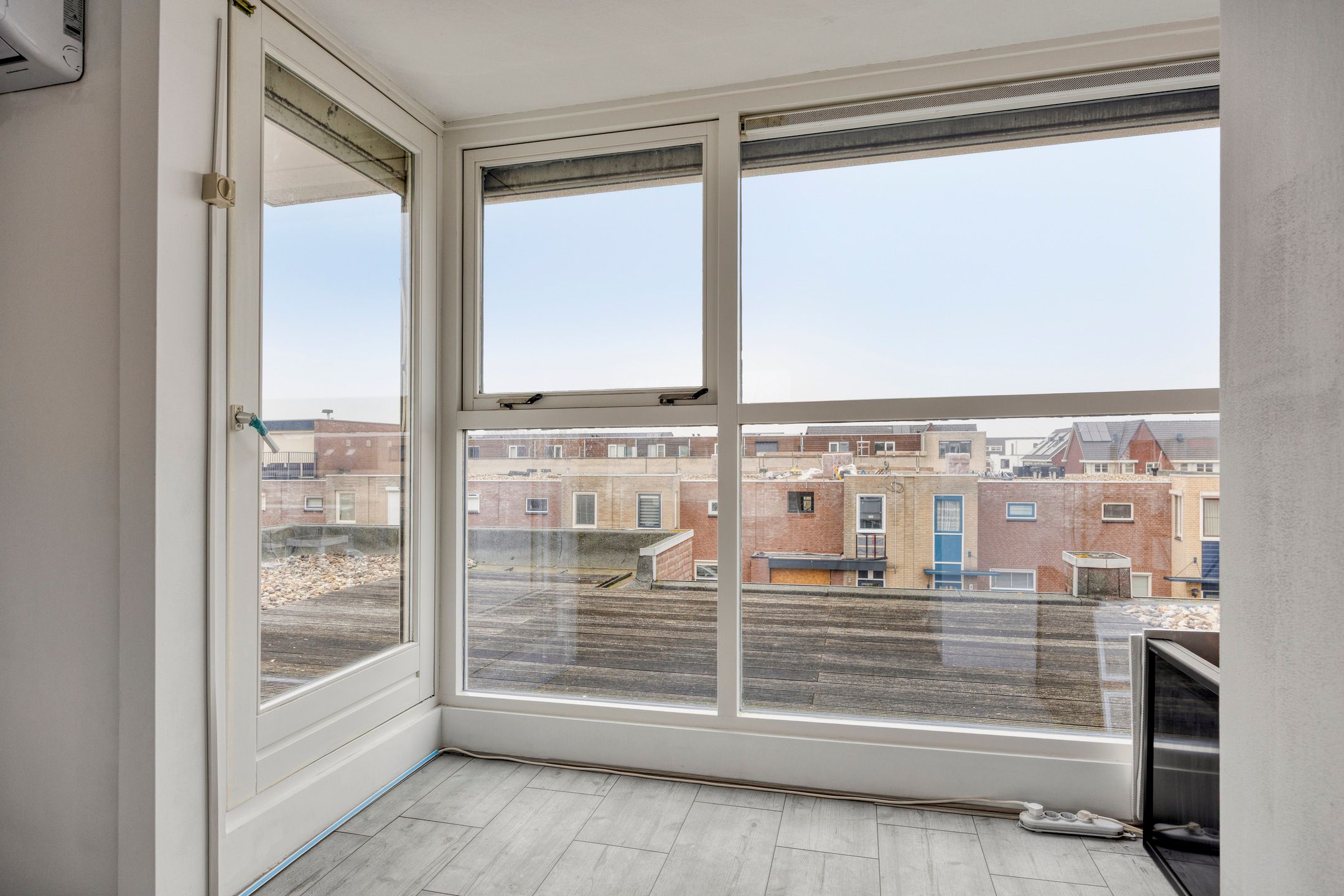Photo 36 of Randwijkstraat 6