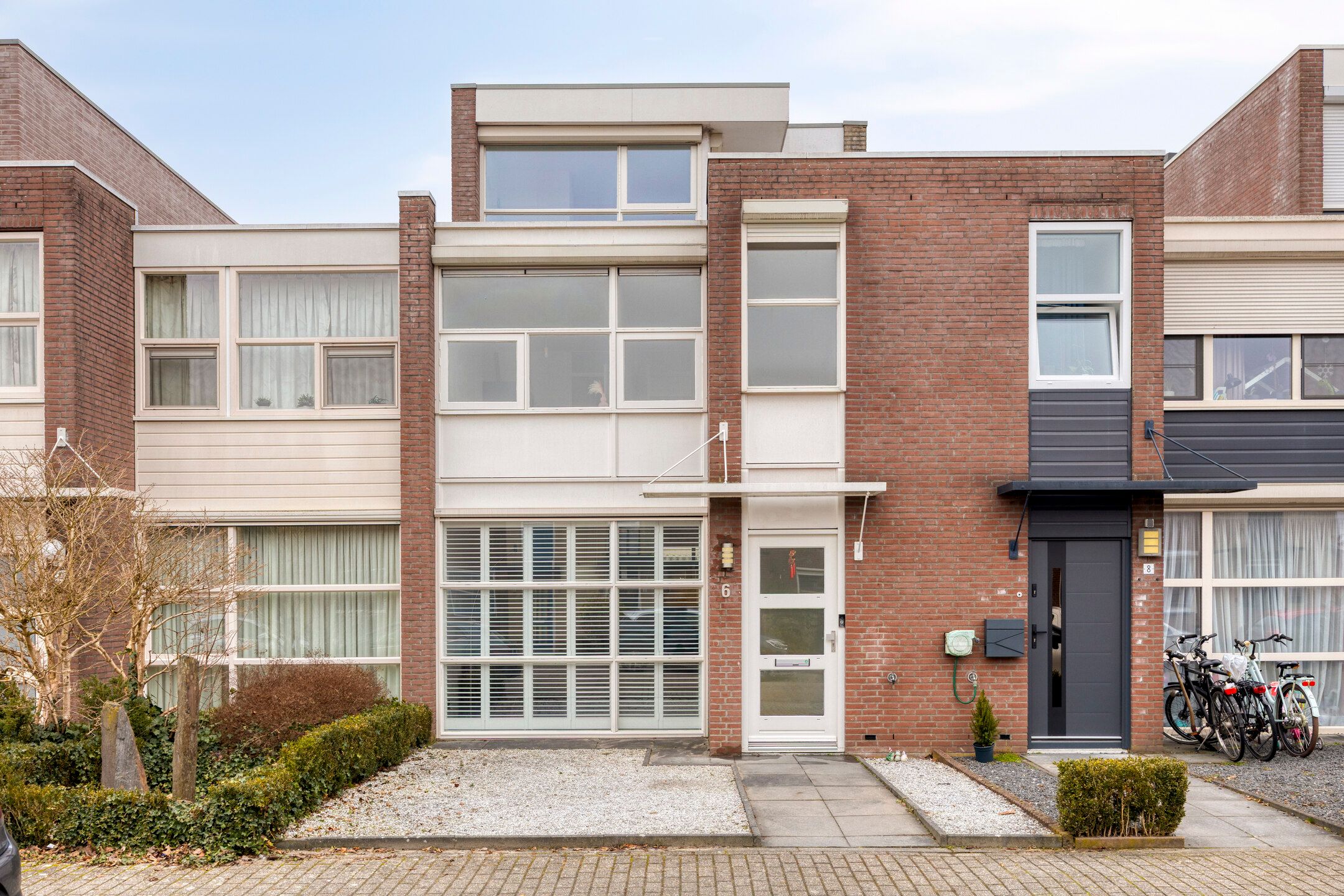 Photo 42 of Randwijkstraat 6