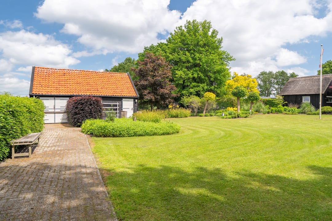 Photo 62 of Oranjekanaal N.Z. 37