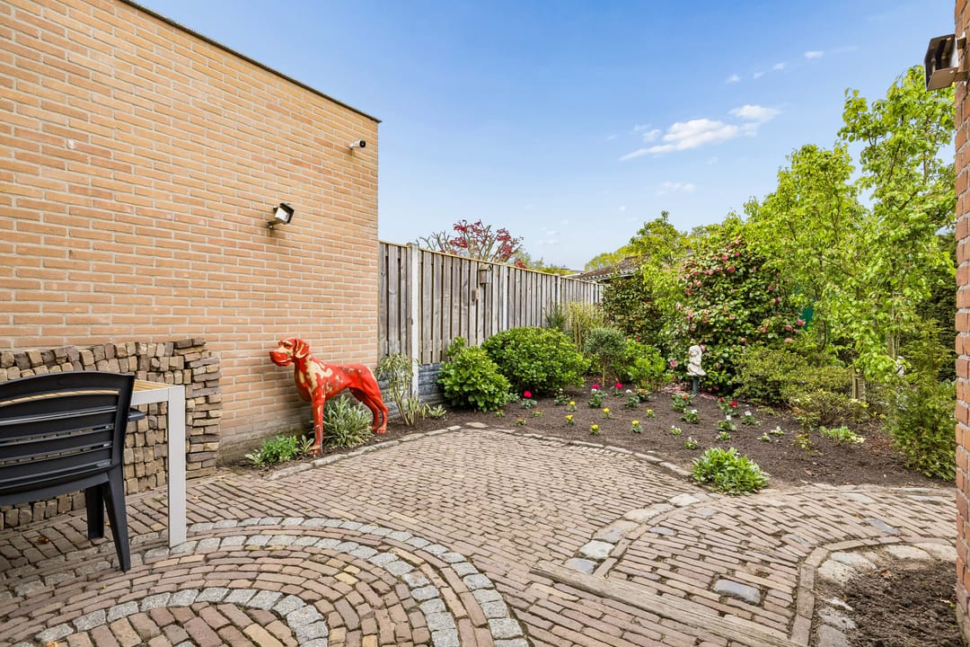 Spacious Corner Home with Panoramic Nature Views in De Blaak — 38