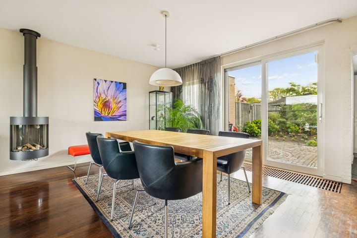Hoekwoning te koop: Vierbanse Gantel 24, Tilburg