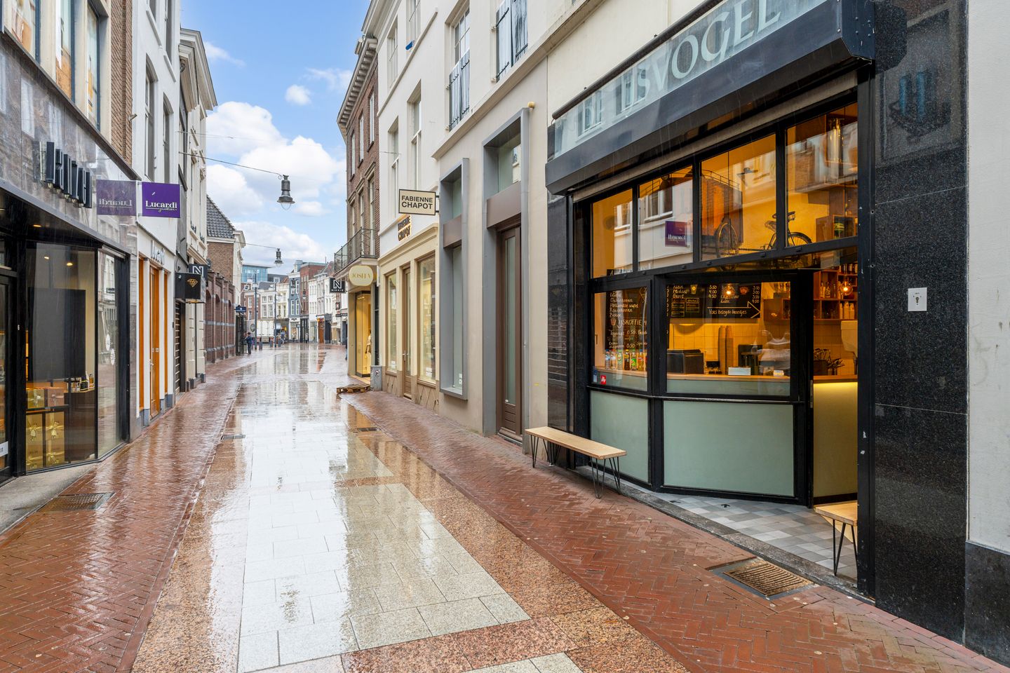 View photo 3 of Kerkstraat 3