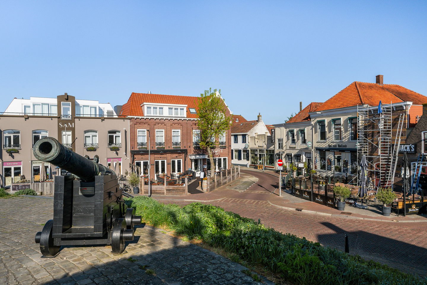 Photo 44 of Brugstraat 31