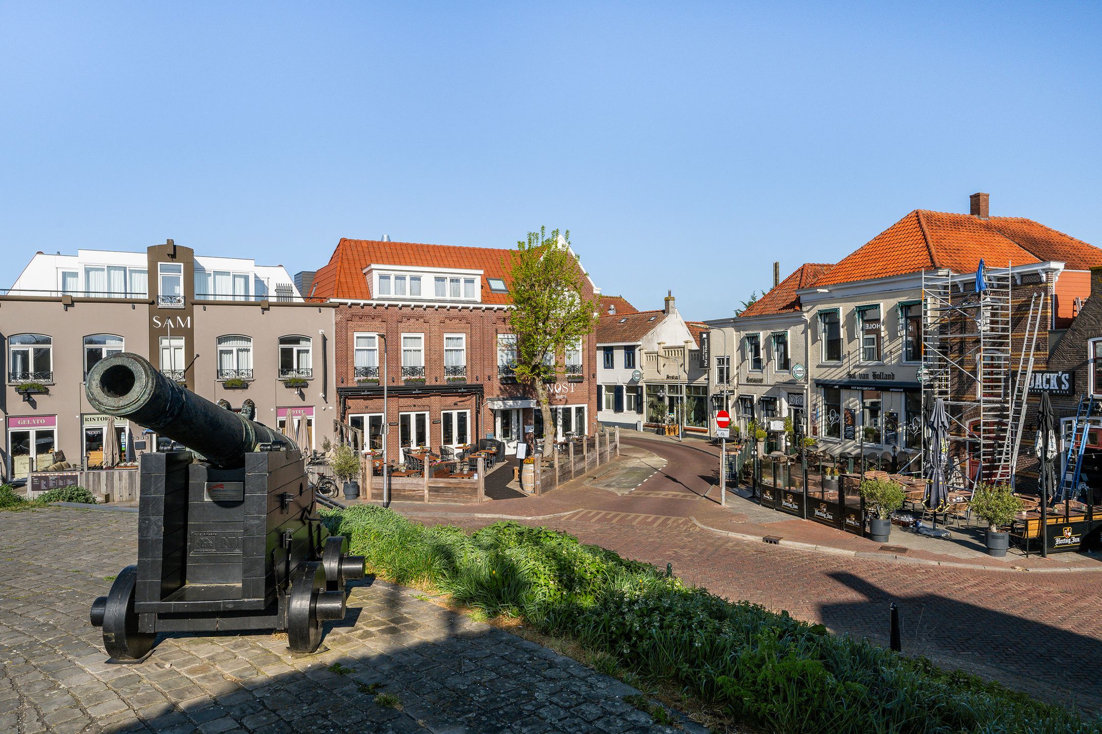 Photo 42 of Brugstraat 31