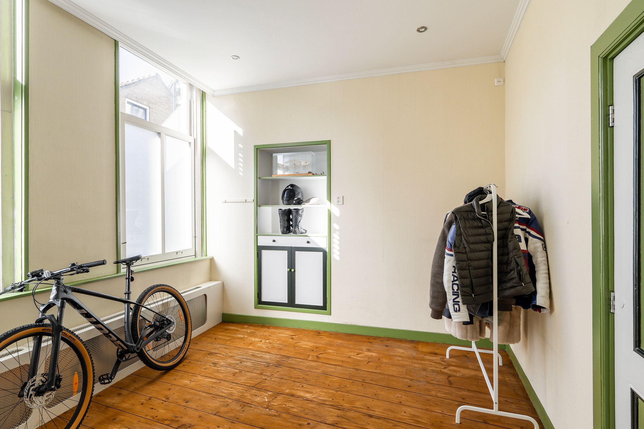 Photo 12 of Brugstraat 31