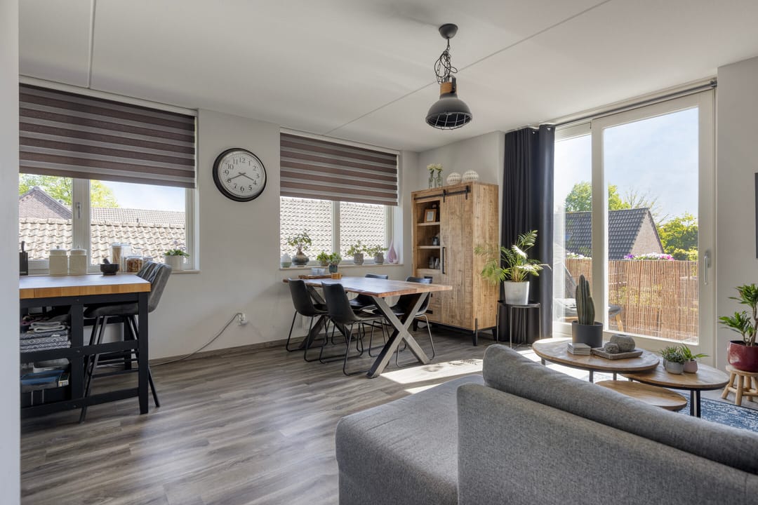Photo 13 of Lambertusstraat 5-D