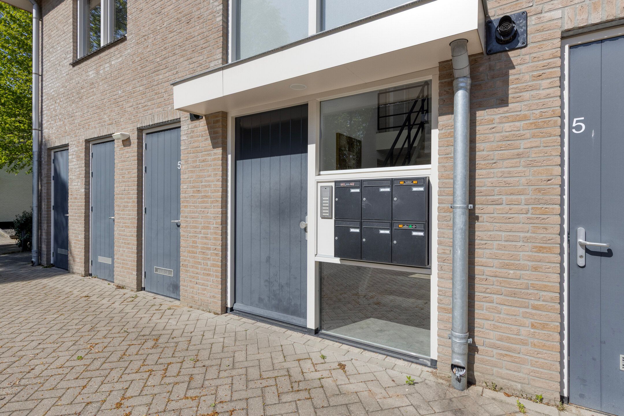Photo 6 of Lambertusstraat 5-D