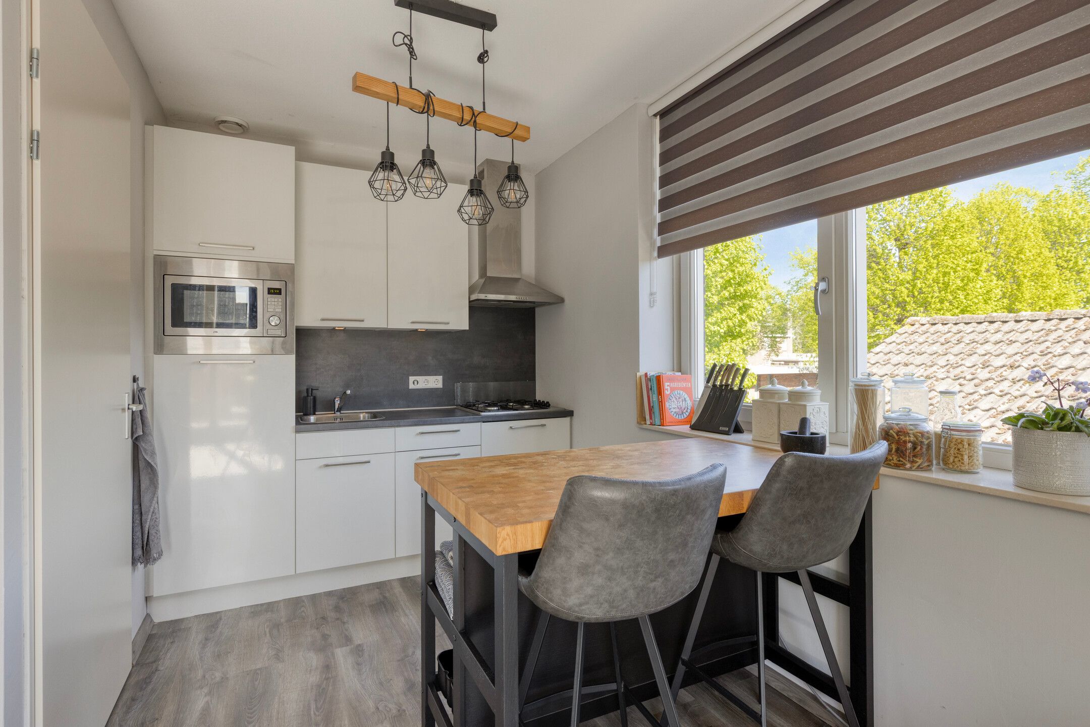 Photo 15 of Lambertusstraat 5-D