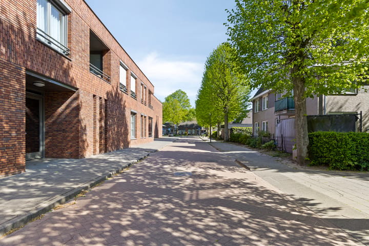 Photo 5 of Lambertusstraat 5-D