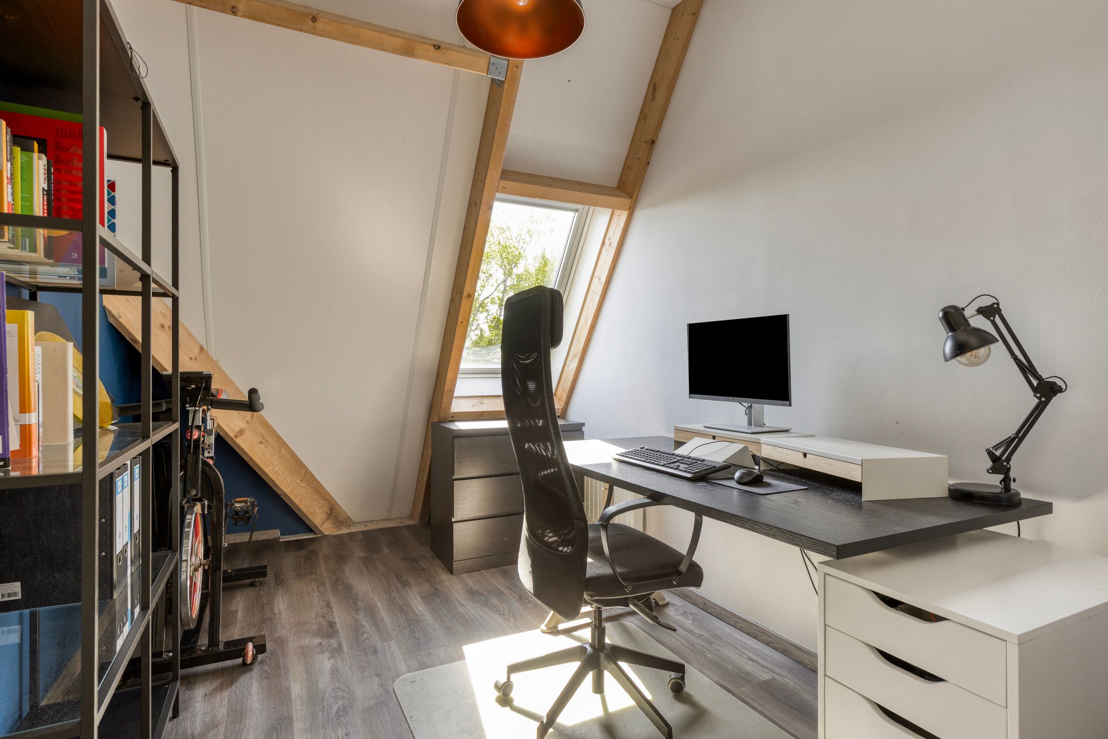 Photo 21 of Lambertusstraat 5-D