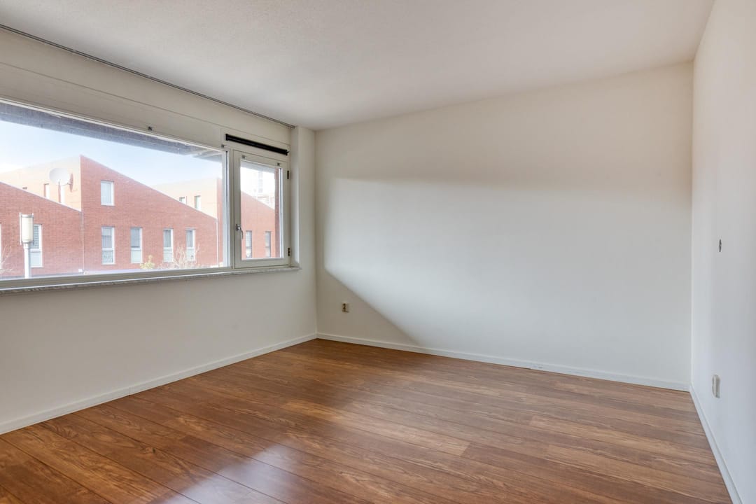 Spacious ground floor apartment with sunny garden in popular Katendrecht — 16