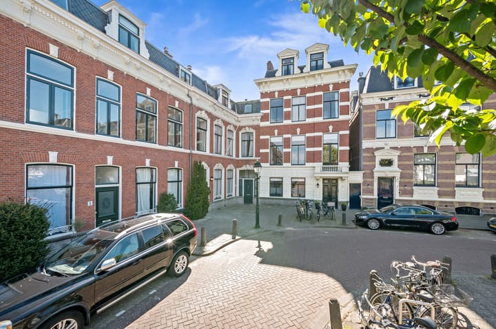 Photo 4 of Paramaribostraat 9