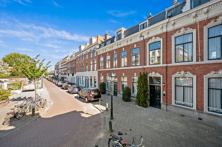 Photo 3 of Paramaribostraat 9