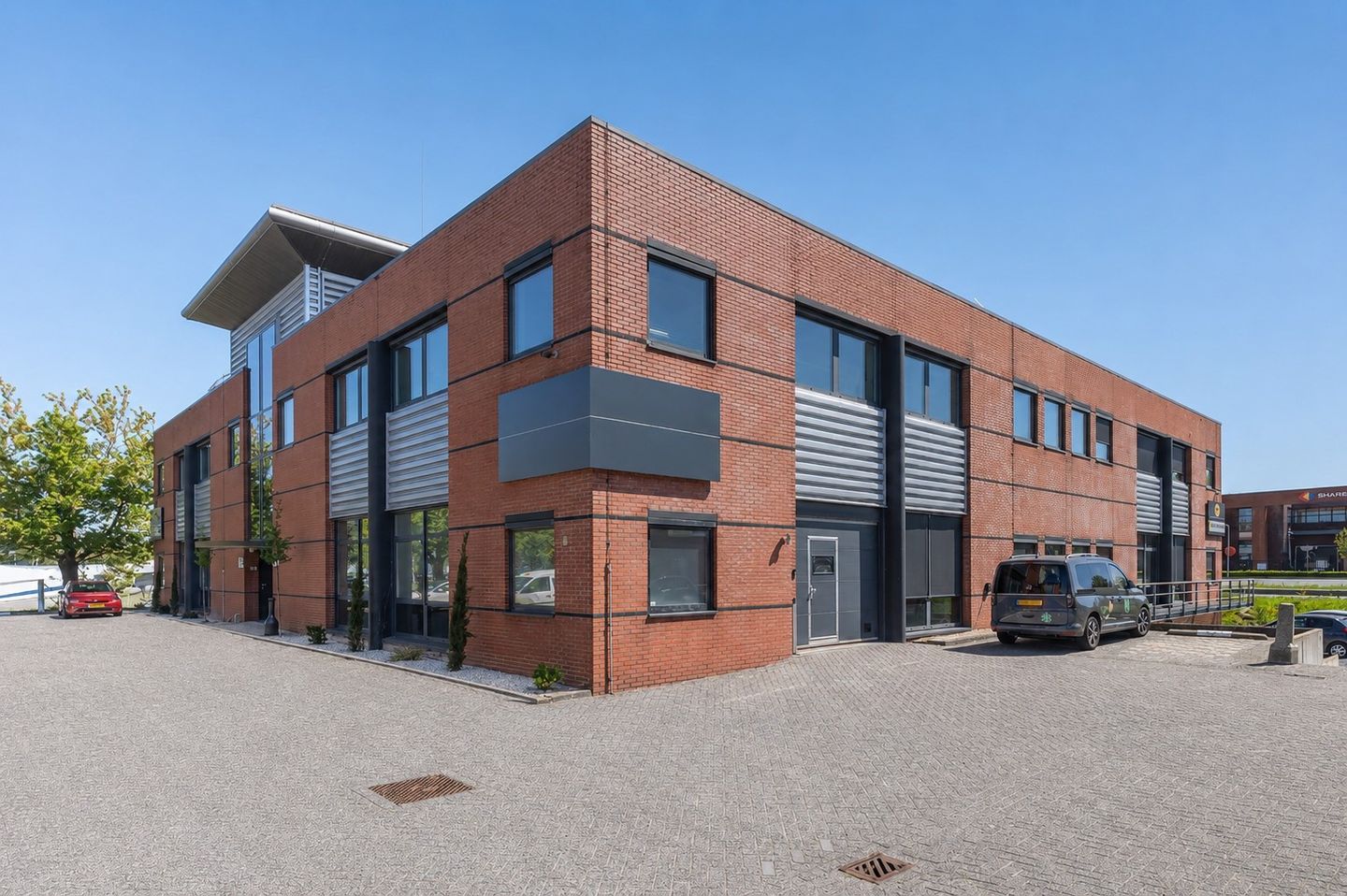Bekijk foto 1 van Breguetlaan 34