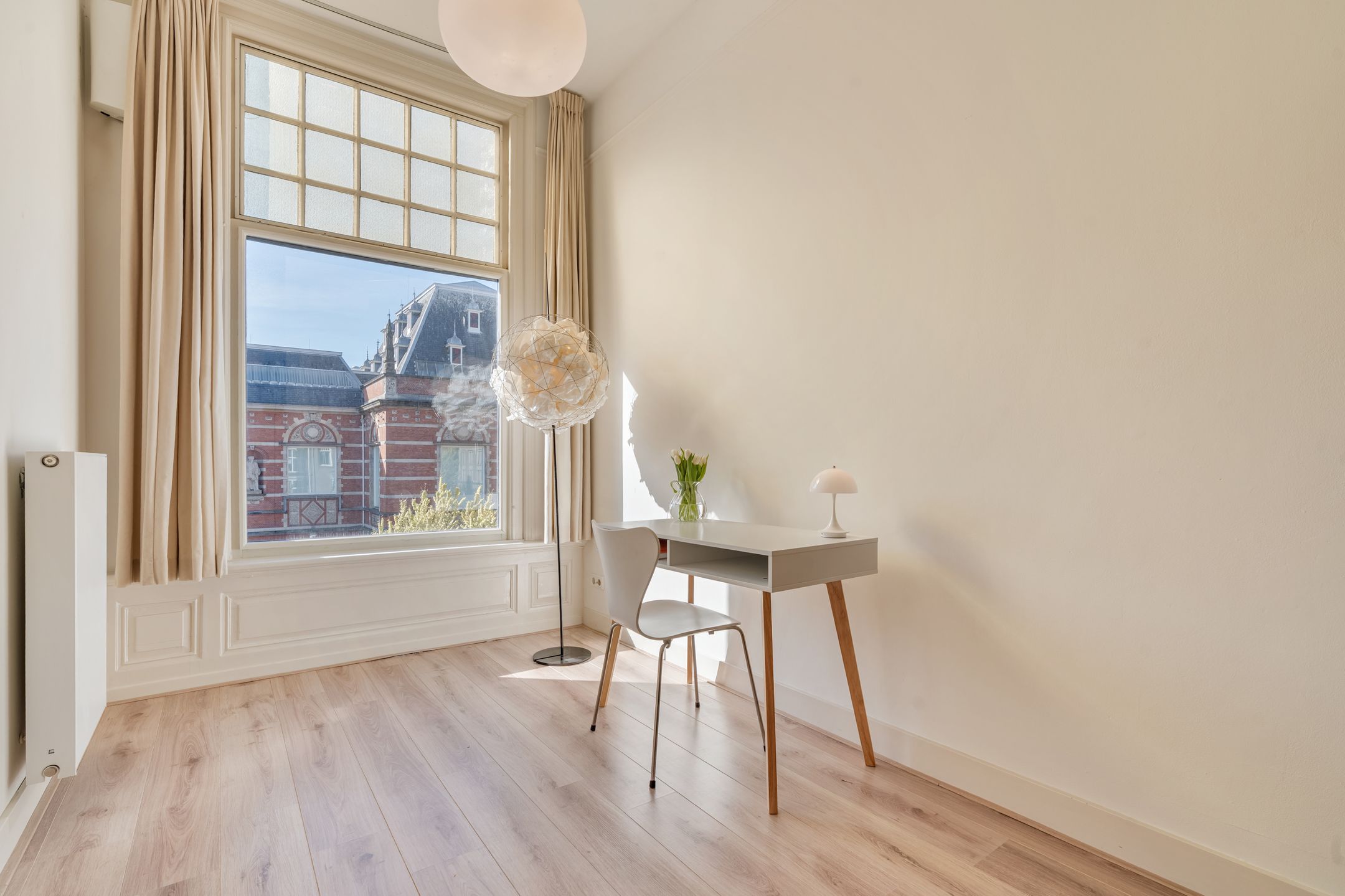 Elegant Museum Quarter Apartment with Striking Museum Views — 24