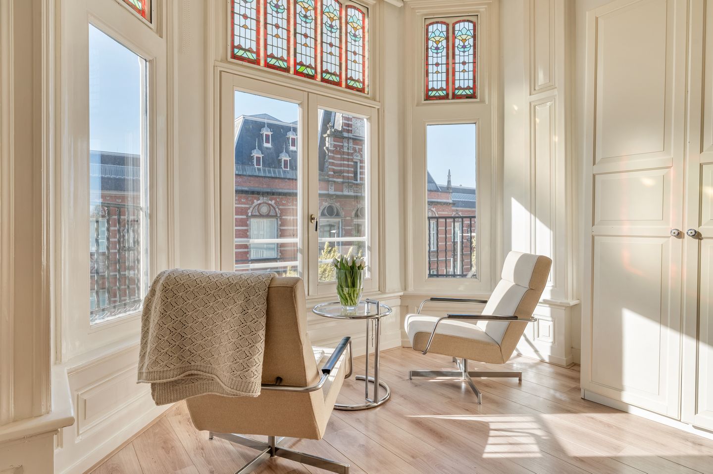 Elegant Museum Quarter Apartment with Striking Museum Views — 20