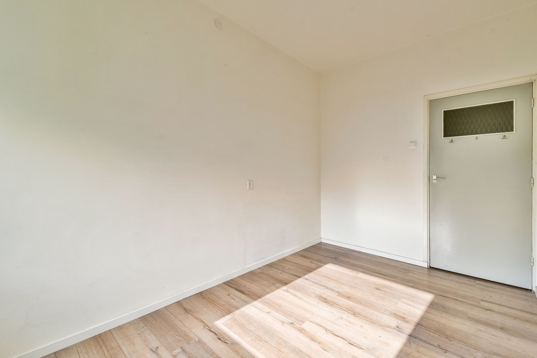 Bright first-floor apartment with two balconies in green Slotermeer — 12
