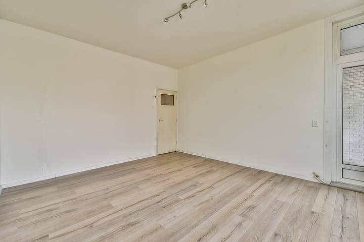 Foto 4 van Lou Jansenplein 5-H