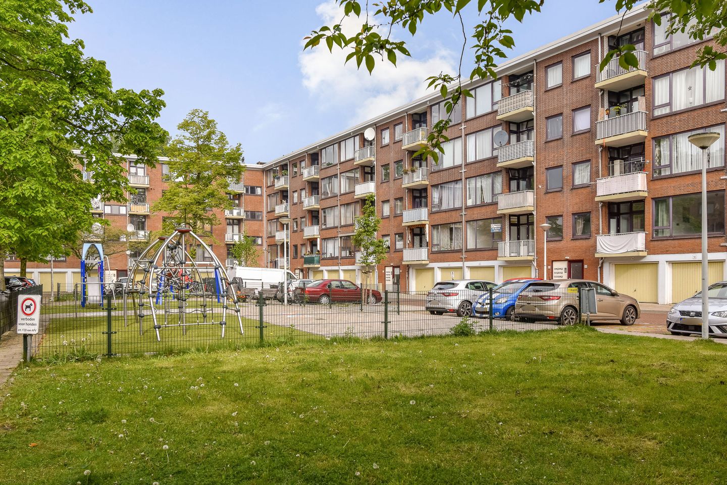 Bright first-floor apartment with two balconies in green Slotermeer — 19