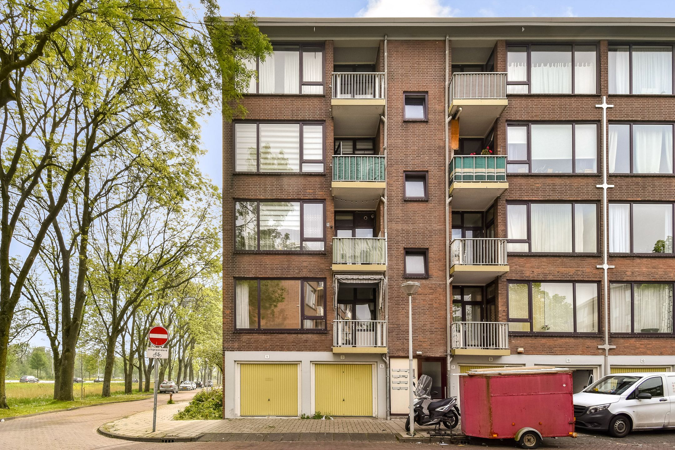 Bright first-floor apartment with two balconies in green Slotermeer — 21