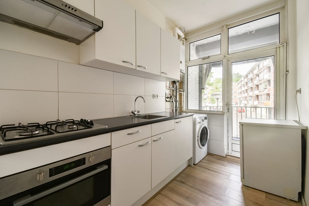Bright first-floor apartment with two balconies in green Slotermeer — 13