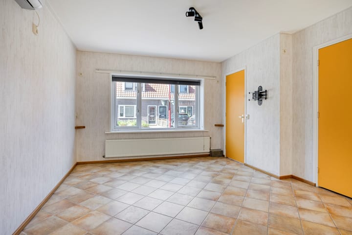 Photo 2 of Zuiderstraat 11
