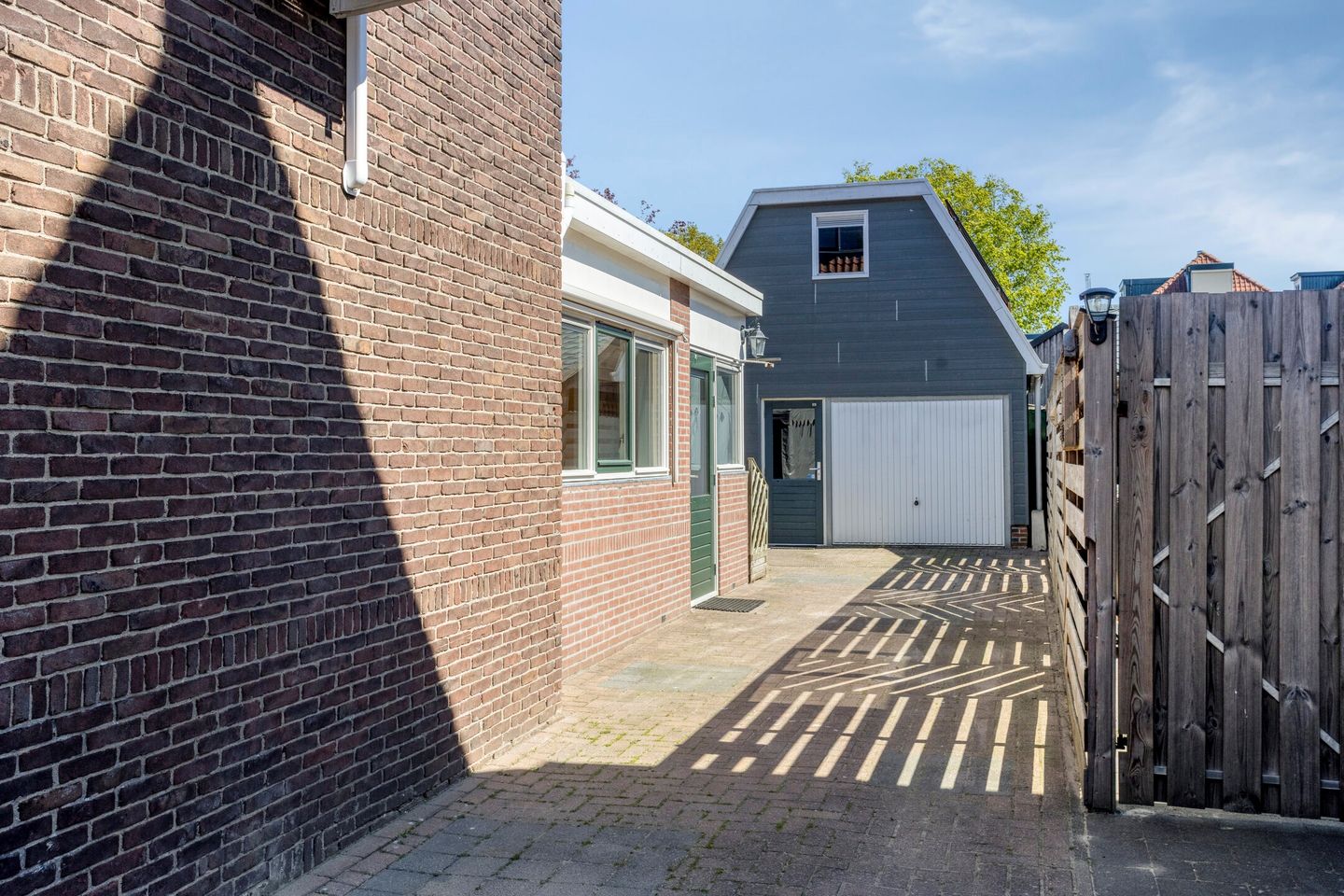 Photo 20 of Zuiderstraat 11