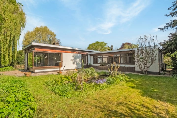 van Hogendorplaan 11