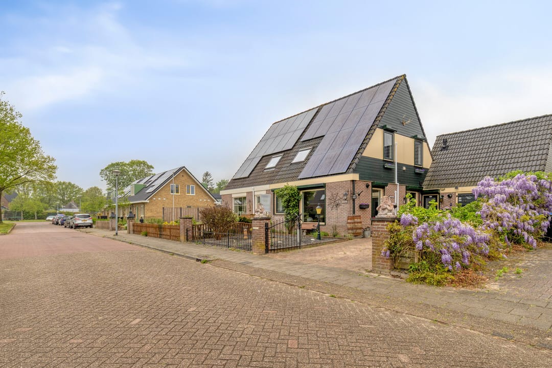 Photo 11 of Schoolstraat 7