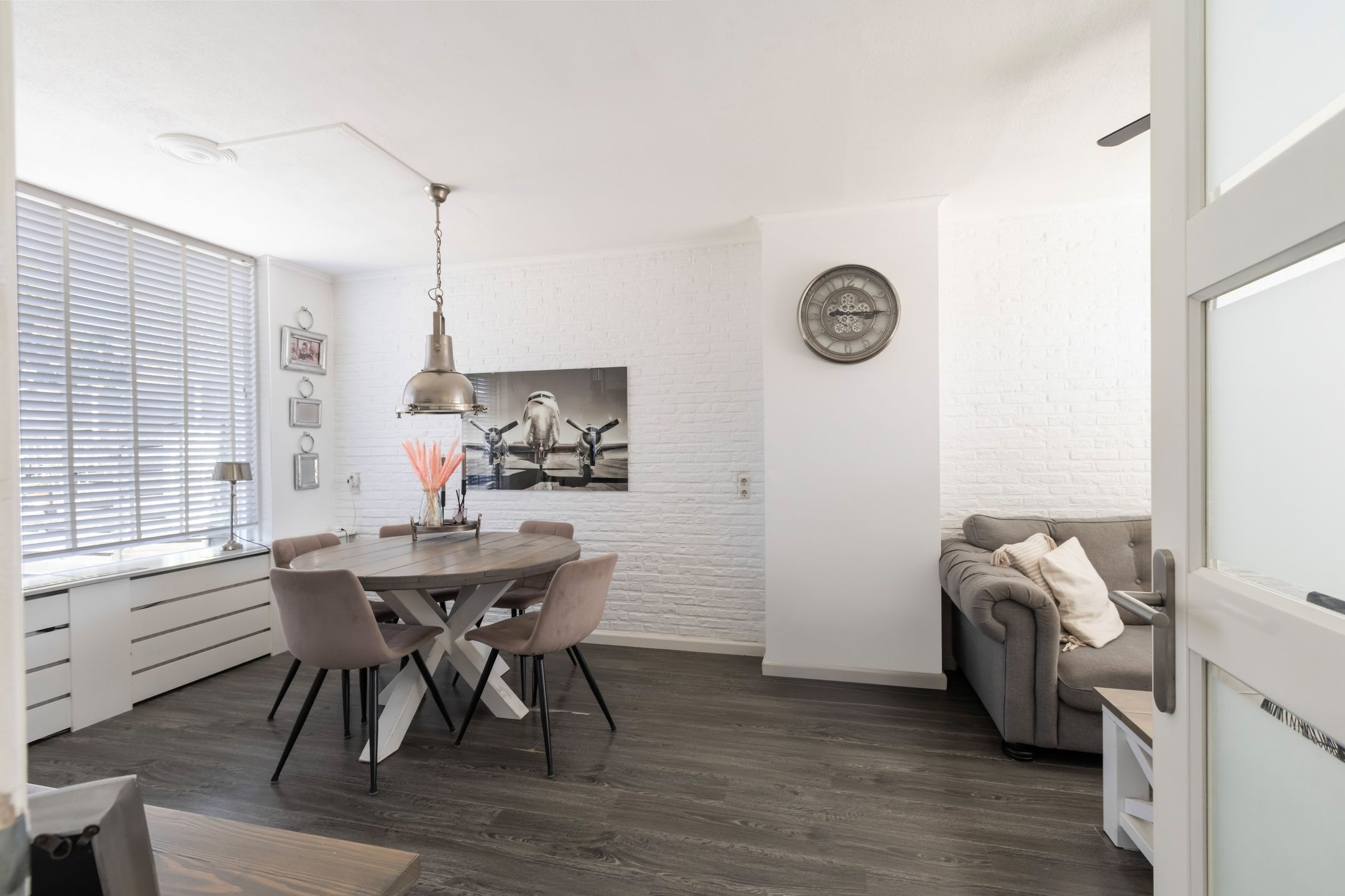 Photo 9 of Beatrixstraat 11