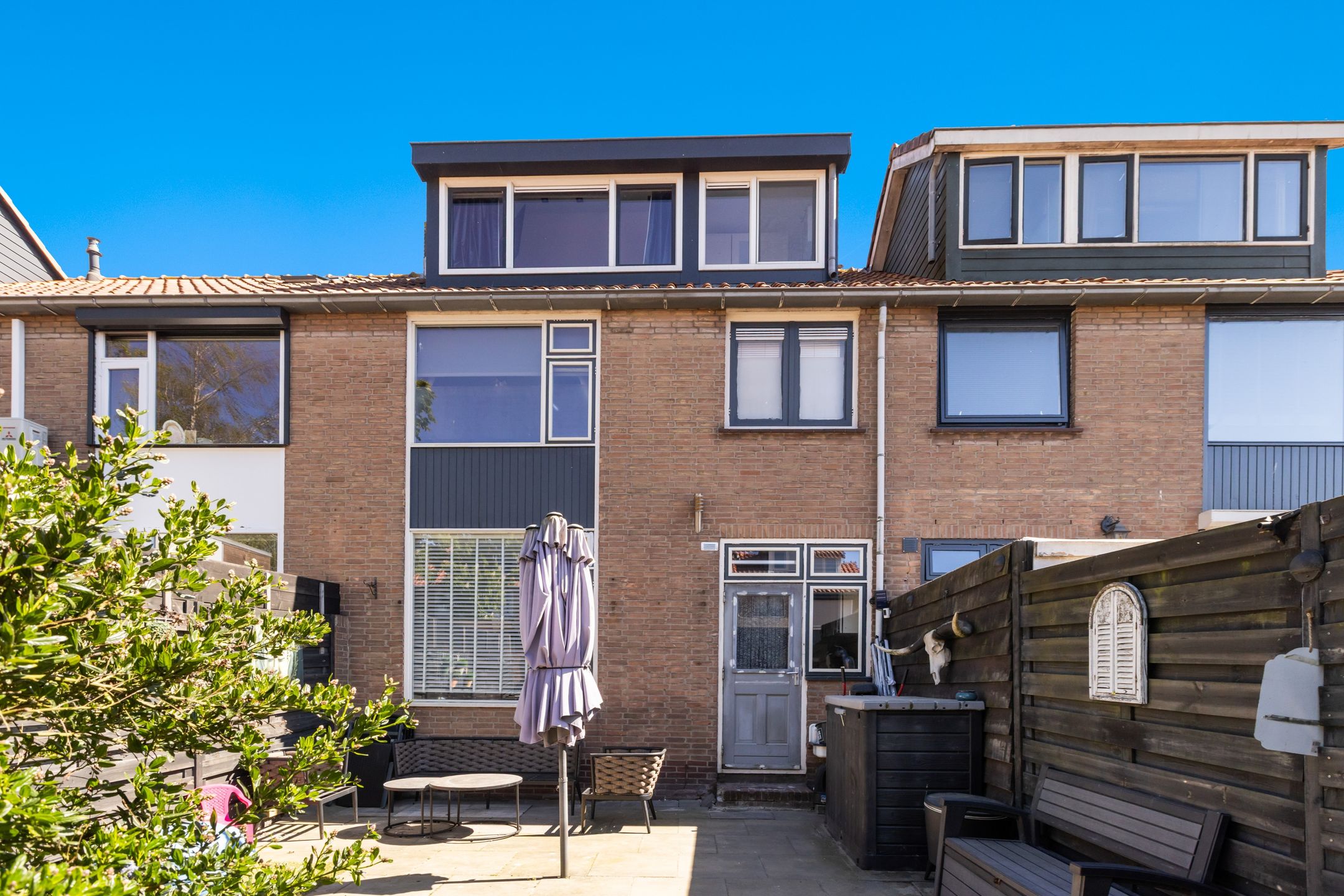 Photo 24 of Beatrixstraat 11