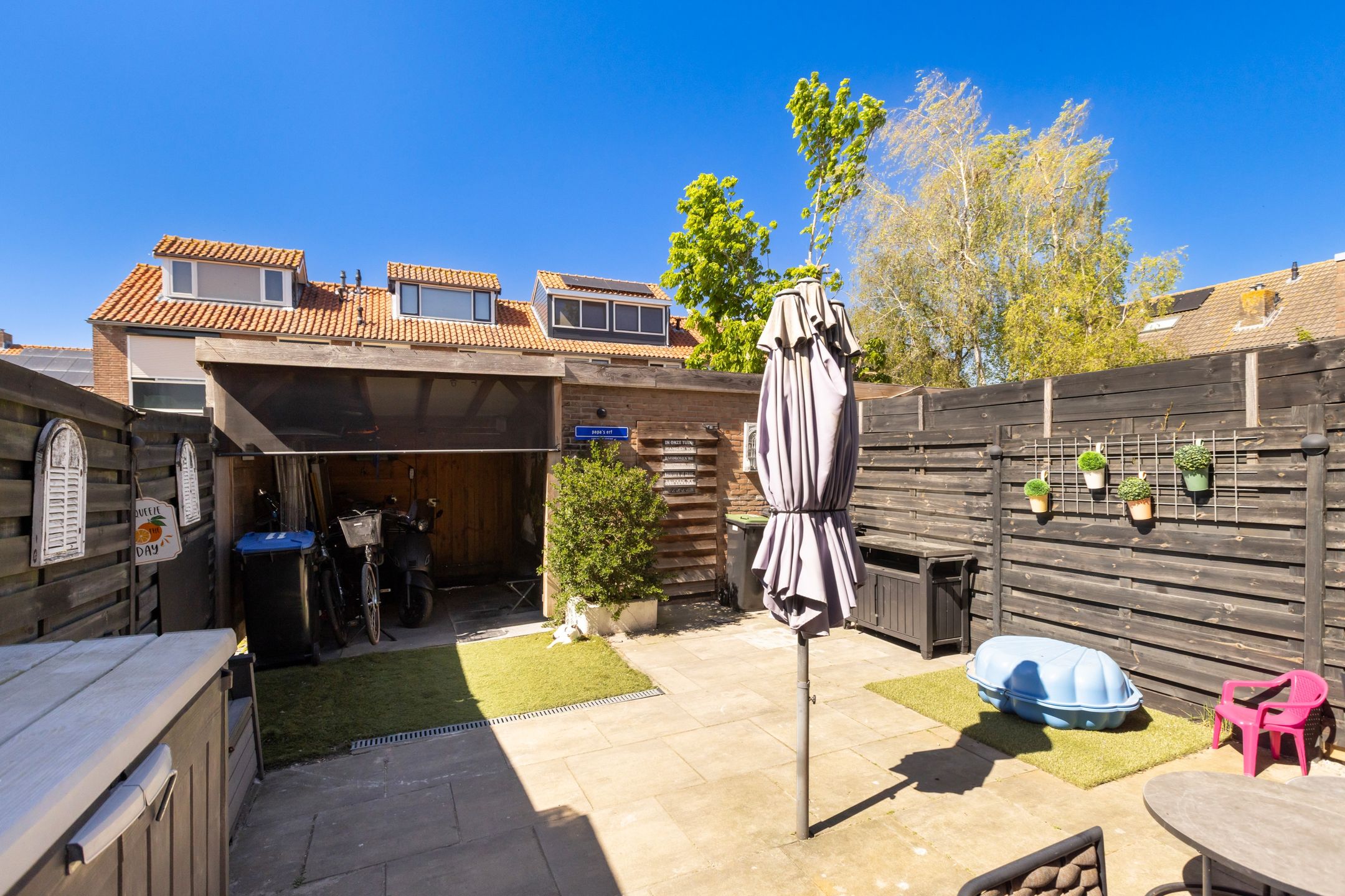 Photo 21 of Beatrixstraat 11
