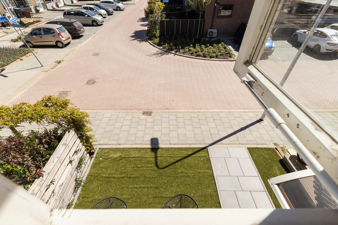 Photo 38 of Beatrixstraat 11