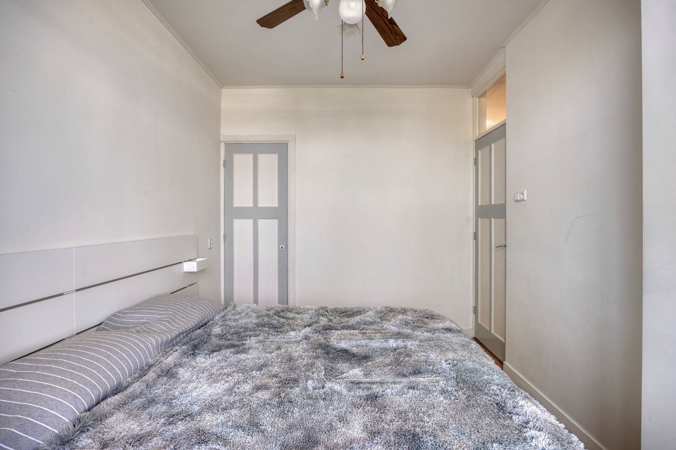 Bright 3-Bedroom Apartment with Modern Amenities in Popular Leyenburg District — 21