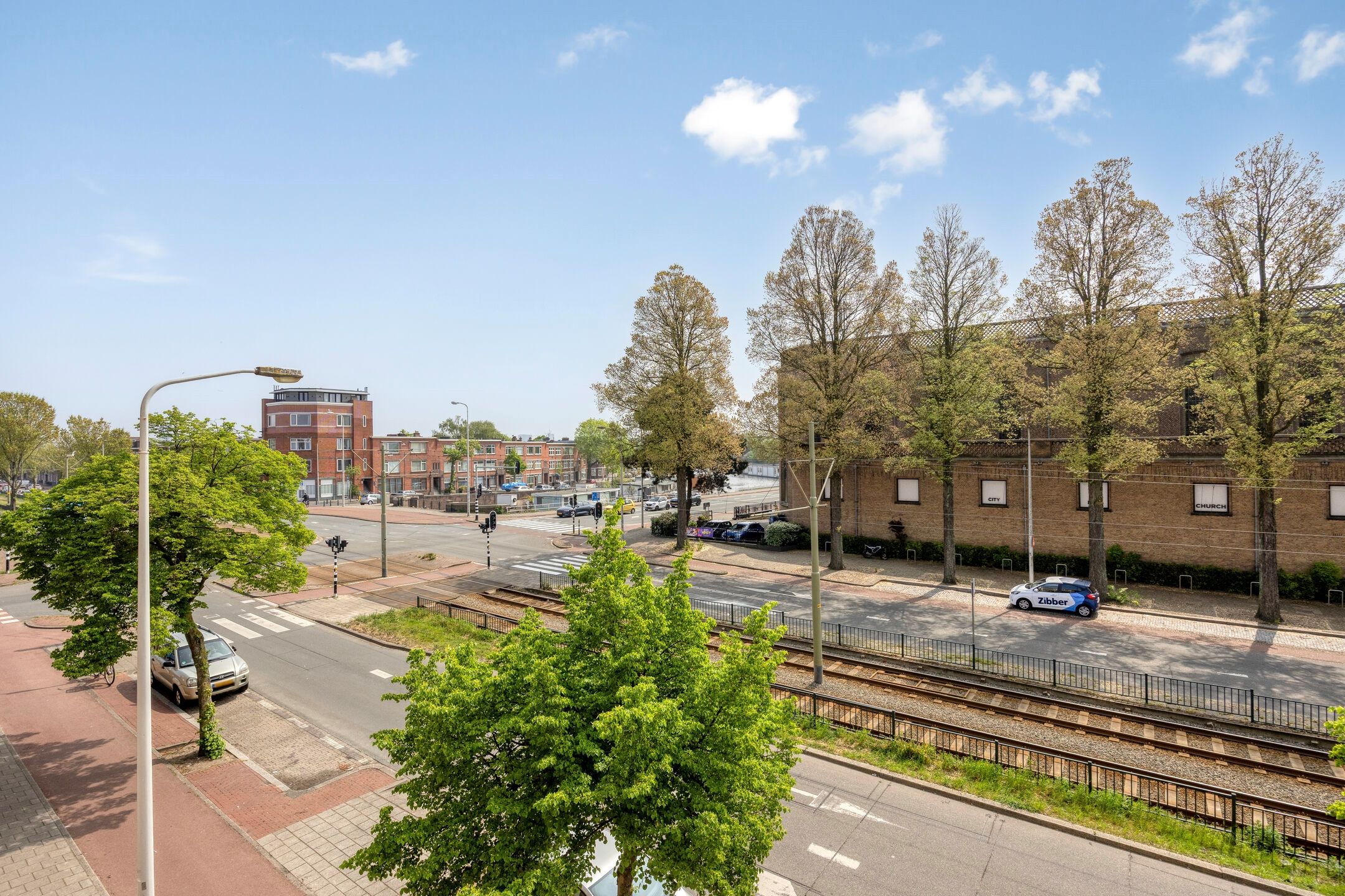 Bright 3-Bedroom Apartment with Modern Amenities in Popular Leyenburg District — 12