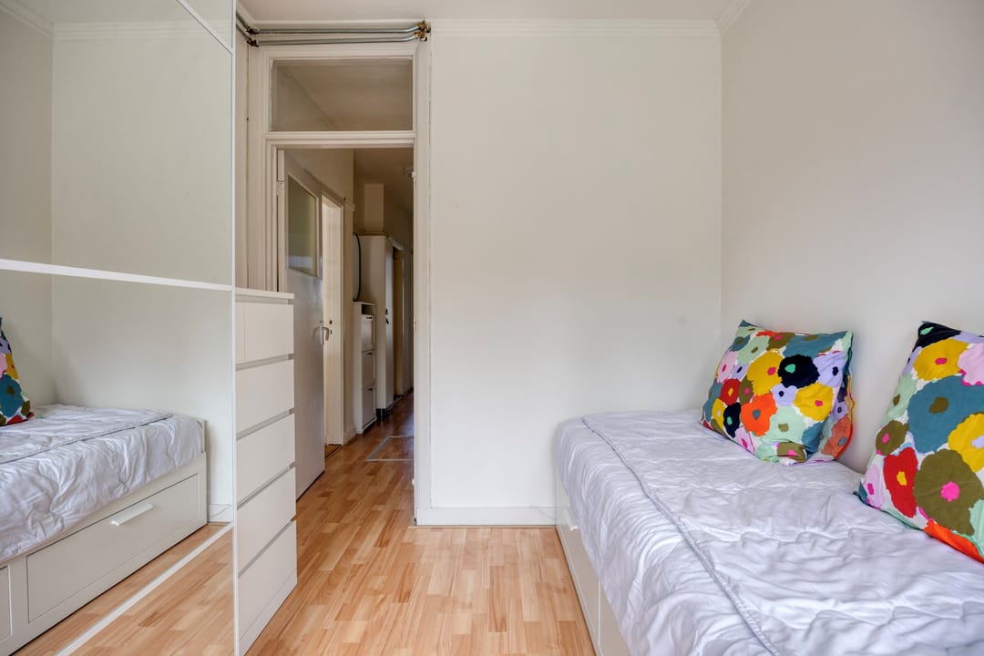 Bright 3-Bedroom Apartment with Modern Amenities in Popular Leyenburg District — 26