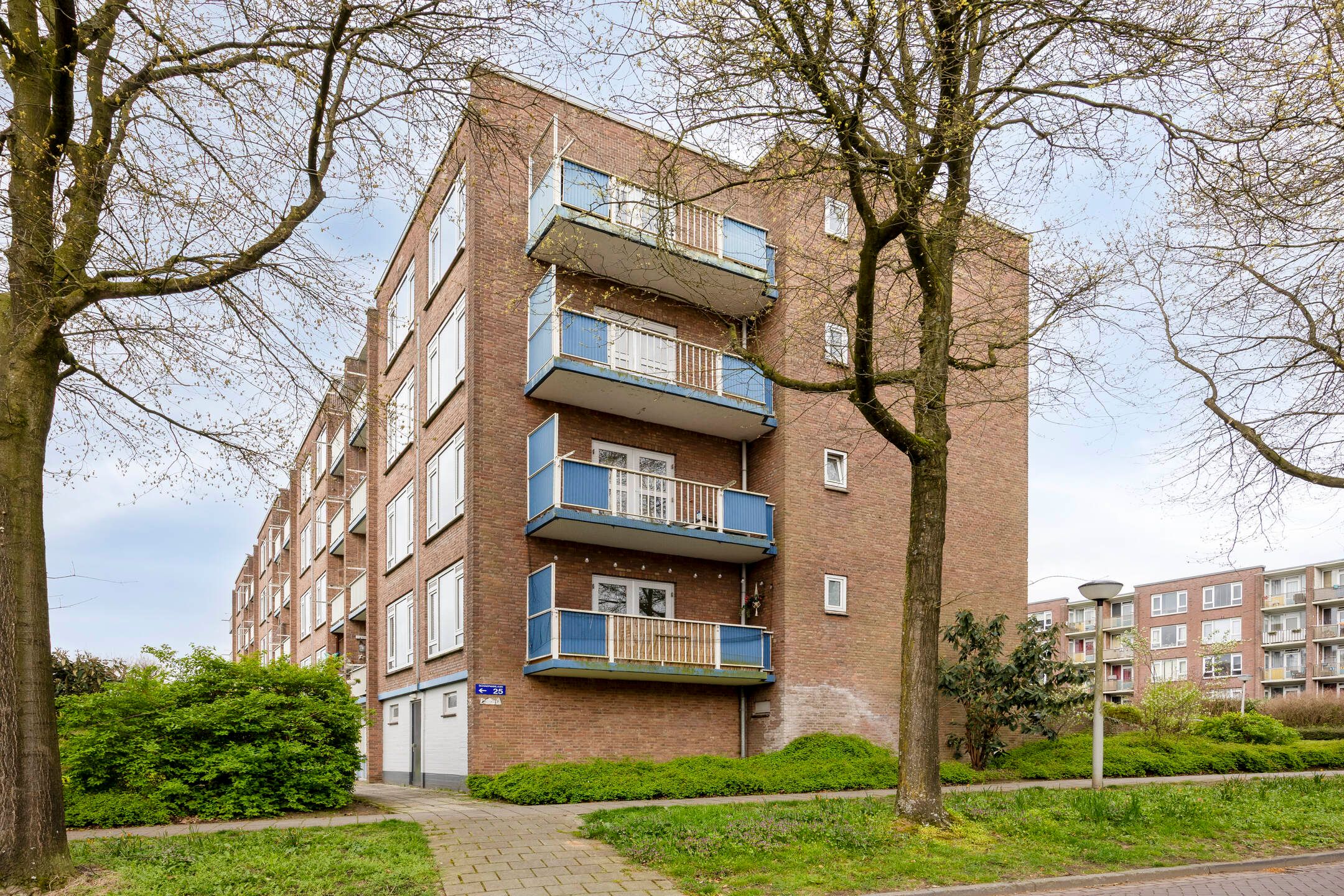 Foto 42 van Burgemeester Bloemersweg 46-1