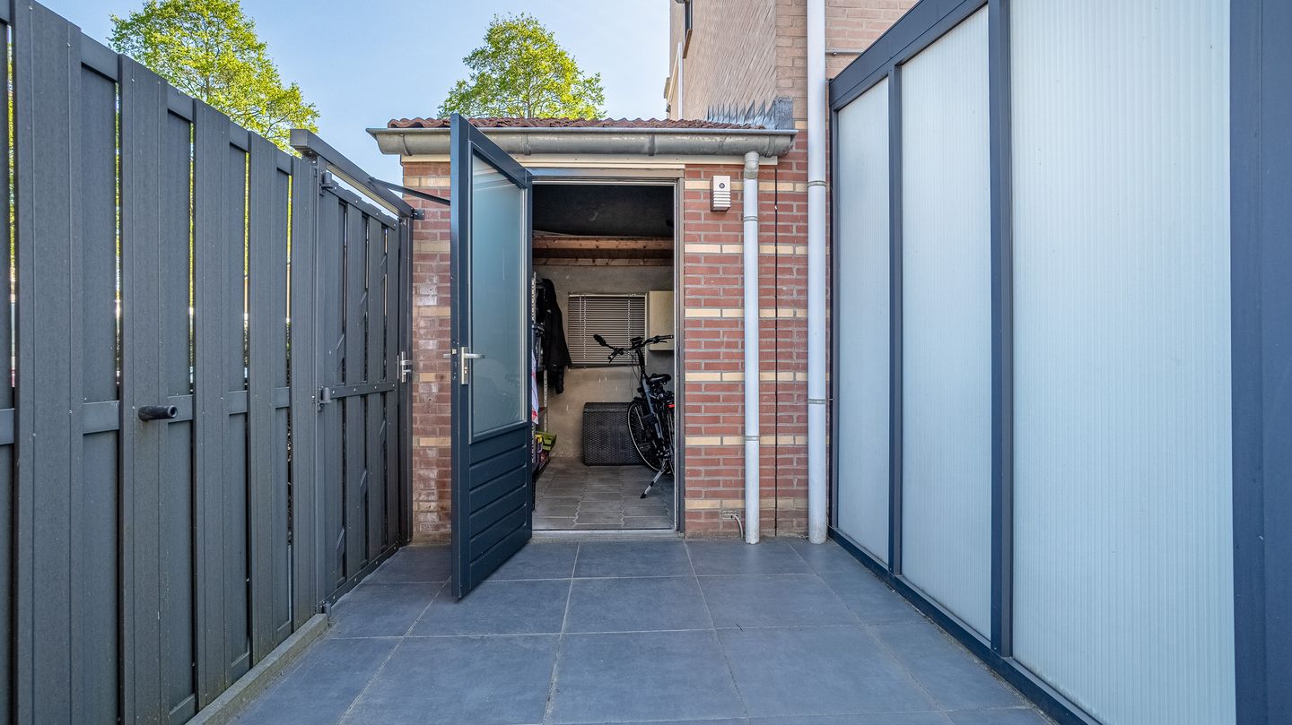 Photo 10 of Hoornbladstraat 52