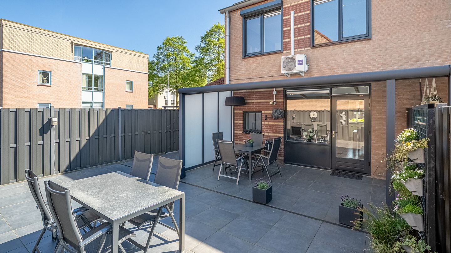 Photo 14 of Hoornbladstraat 52