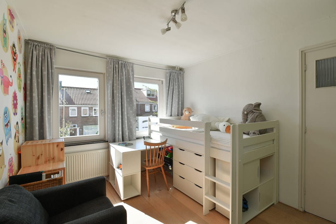 Photo 28 of Bremstraat 72