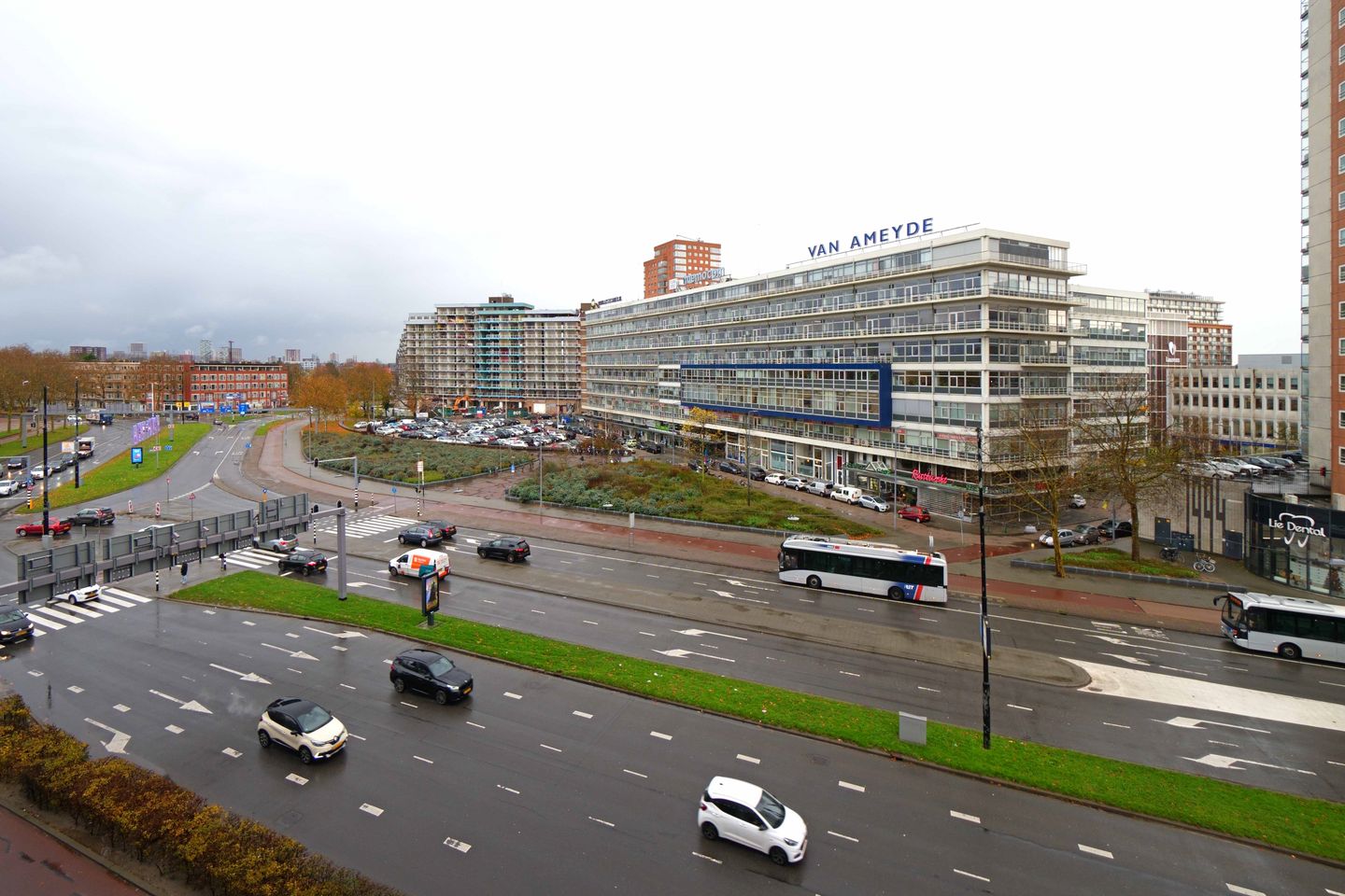 Foto 10 van Zuidplein 566