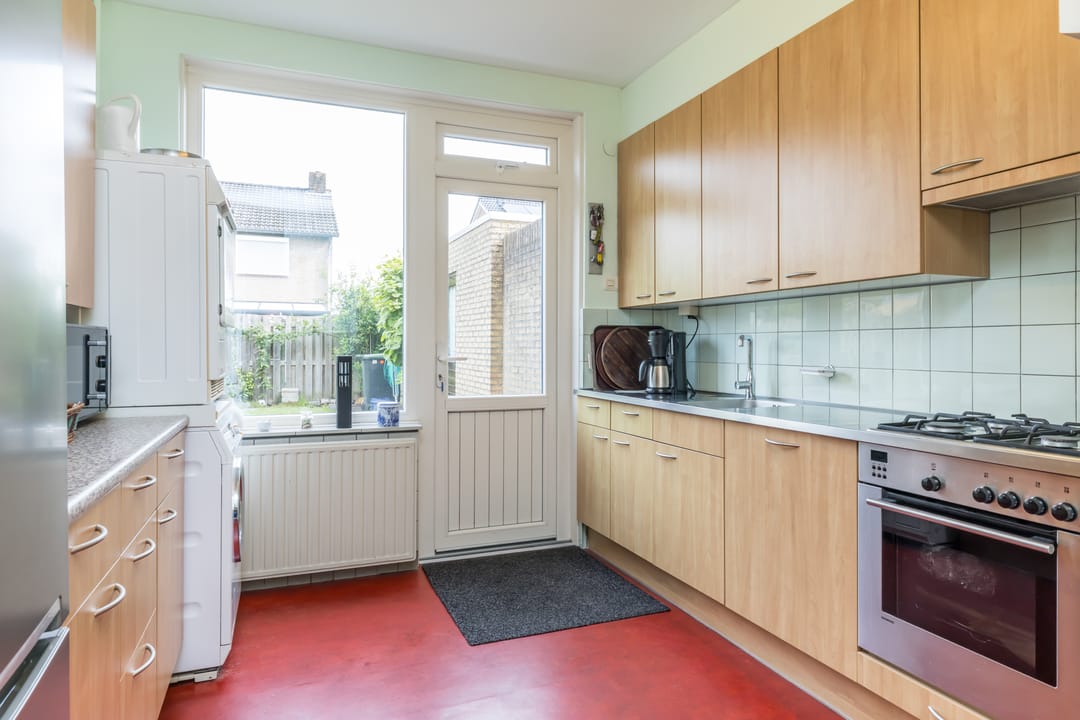 Photo 11 of Floribertusstraat 18